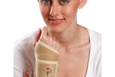 Wrist Brace with Thumb (Neoprene)